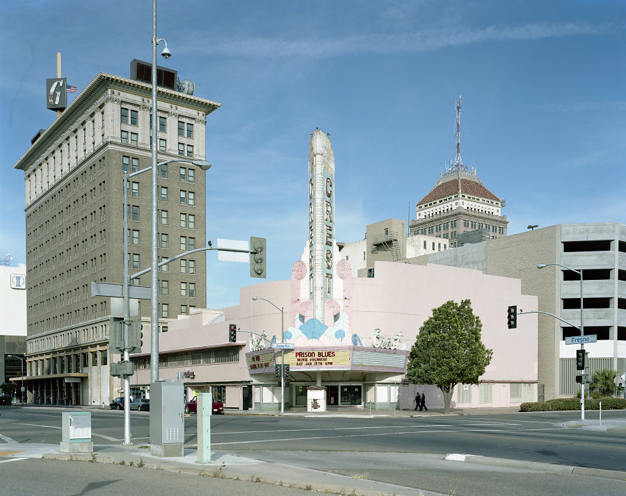 Crest, Fresno