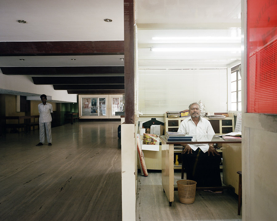 K.Kabaleeswaran, projectionniste du Film Chamber Cinema de Chennai.